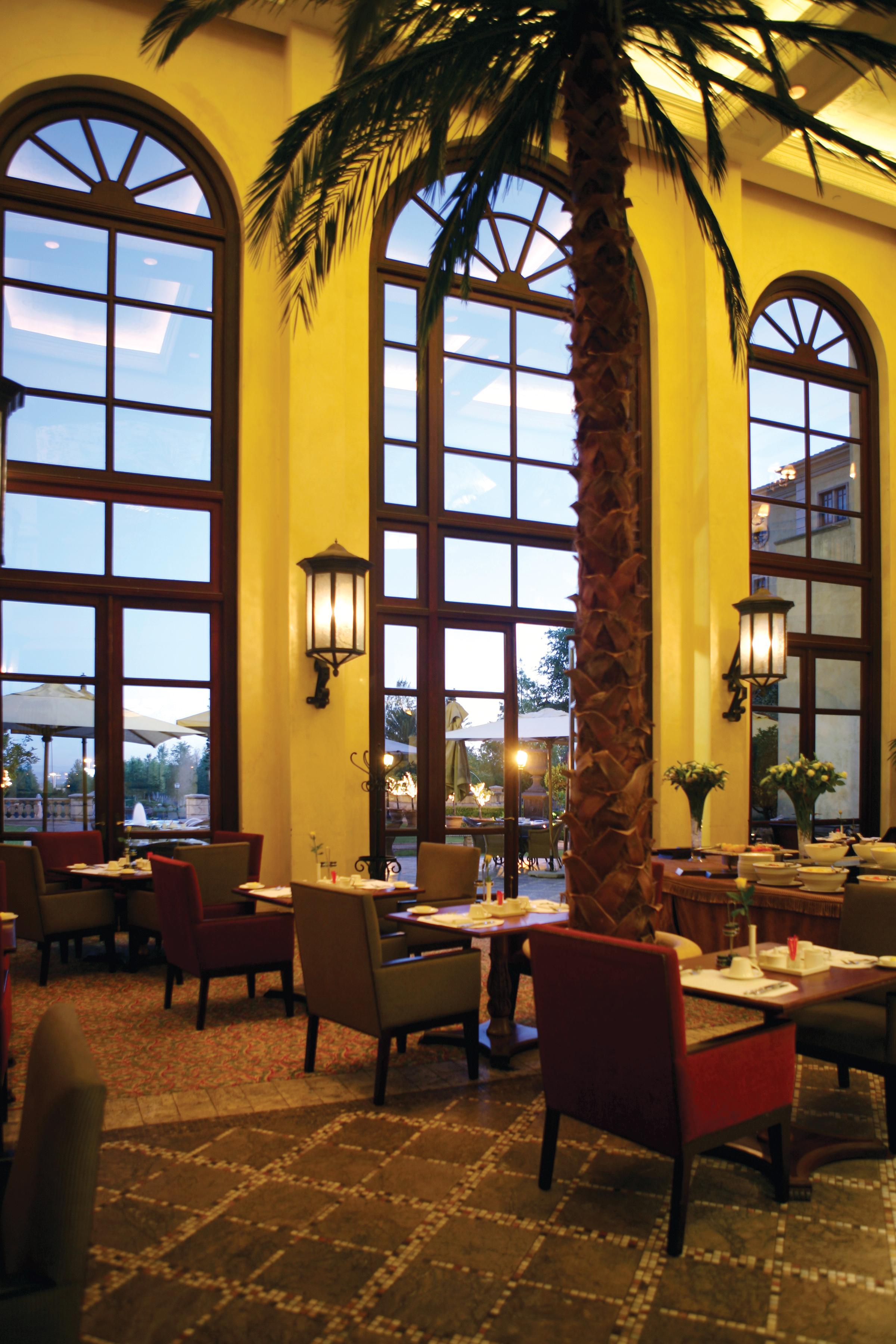 Palazzo Hotel Fourways Exterior foto The interior of the restaurant