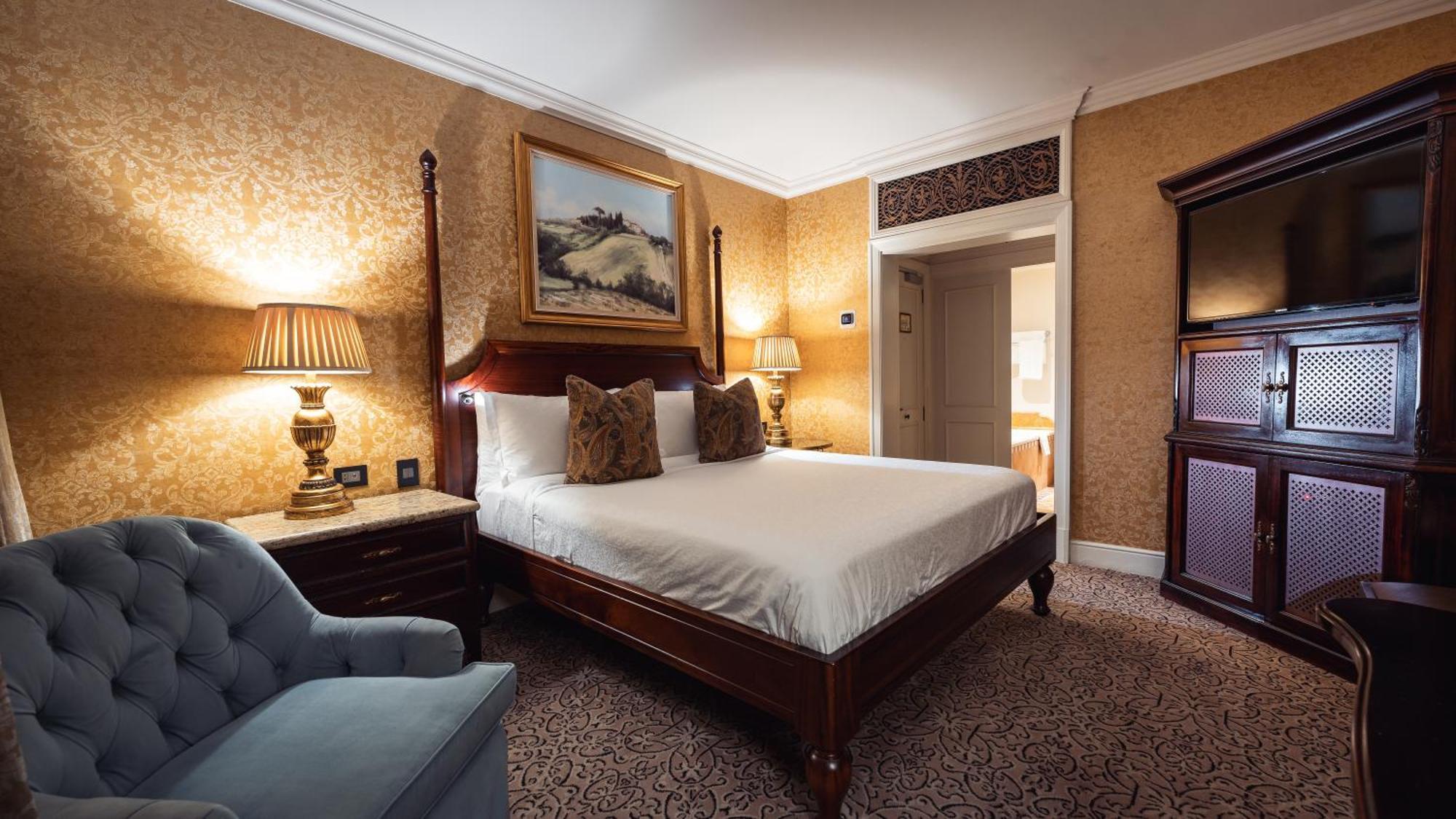 Palazzo Hotel Fourways Exterior foto A bedroom at the hotel